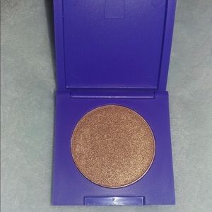 Glamour Dolls x Lisa Frank Eyeshadow